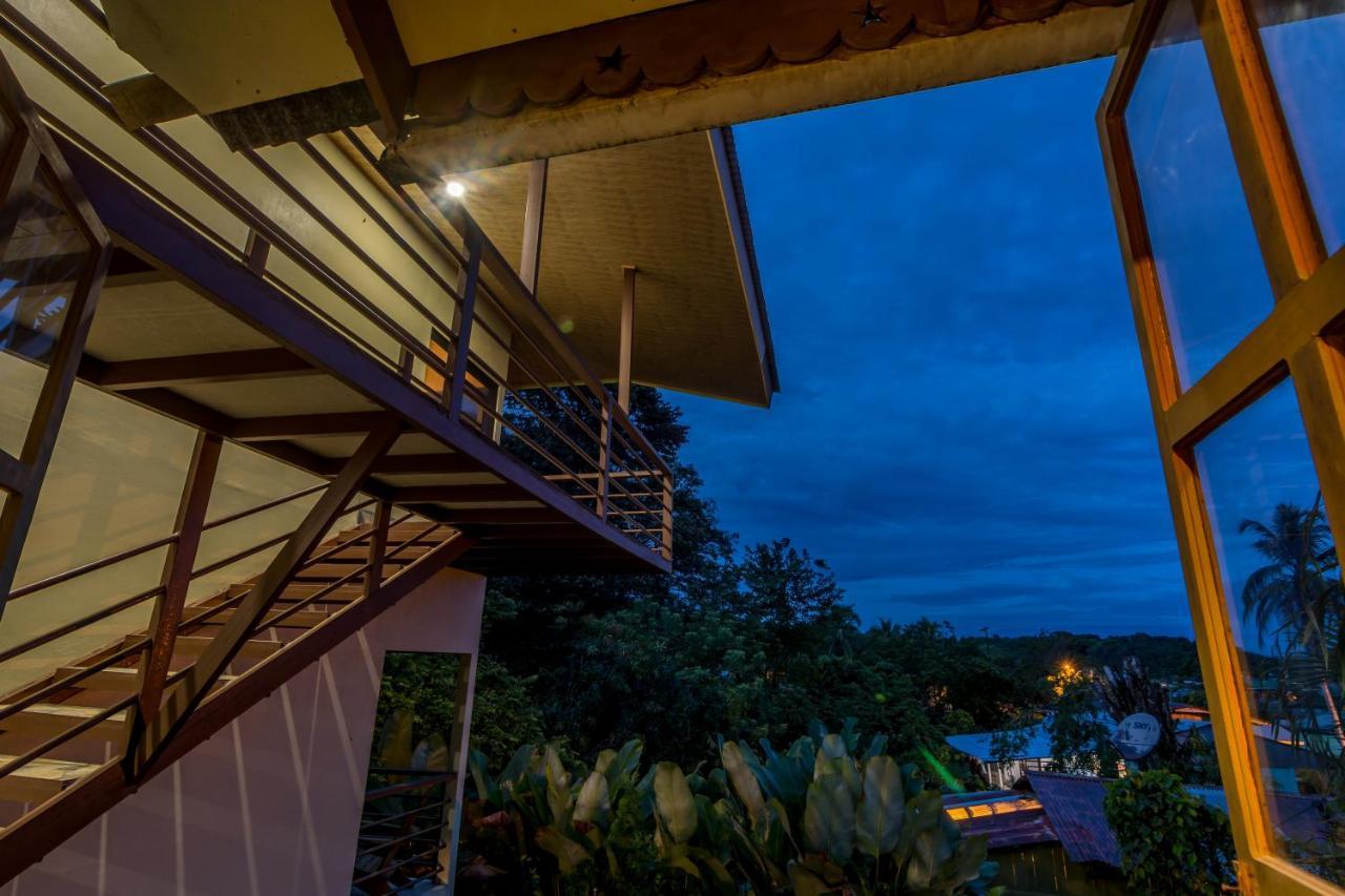 Sea Tower Hotel Puerto Viejo de Talamanca Экстерьер фото