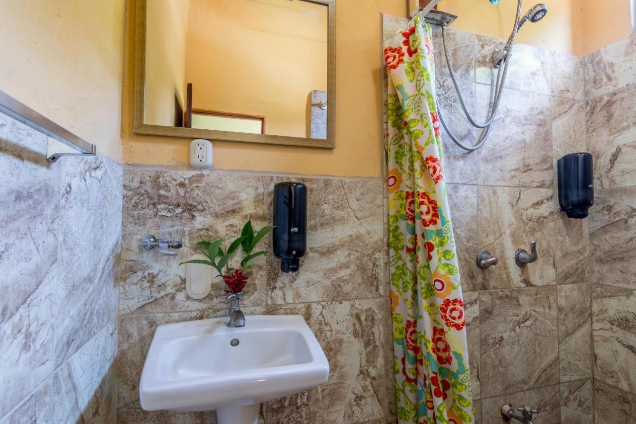 Sea Tower Hotel Puerto Viejo de Talamanca Экстерьер фото
