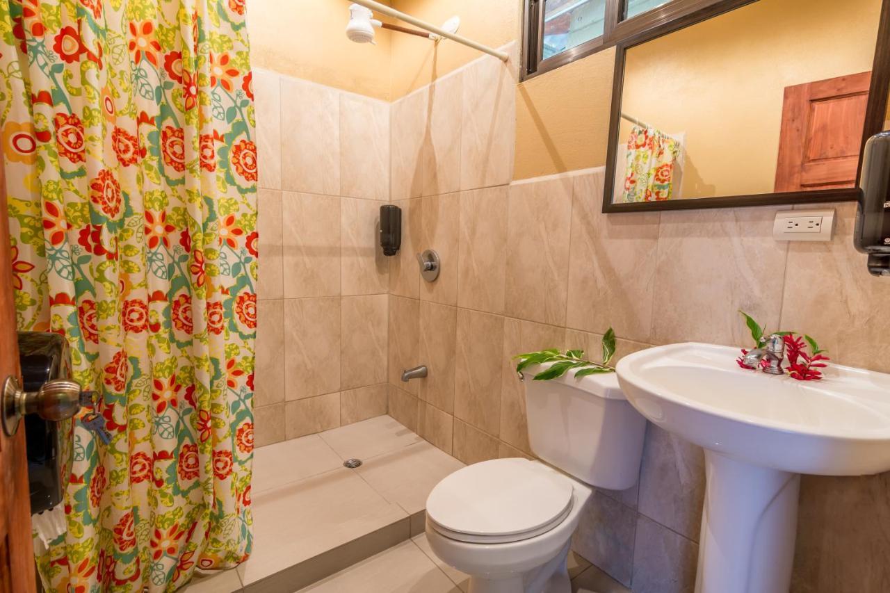 Sea Tower Hotel Puerto Viejo de Talamanca Экстерьер фото
