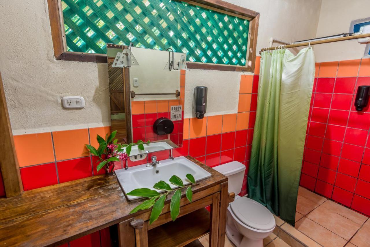 Sea Tower Hotel Puerto Viejo de Talamanca Экстерьер фото